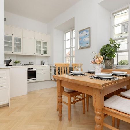 Family Apartment Freta Warsaw Old Town By Noclegi Renters Ngoại thất bức ảnh